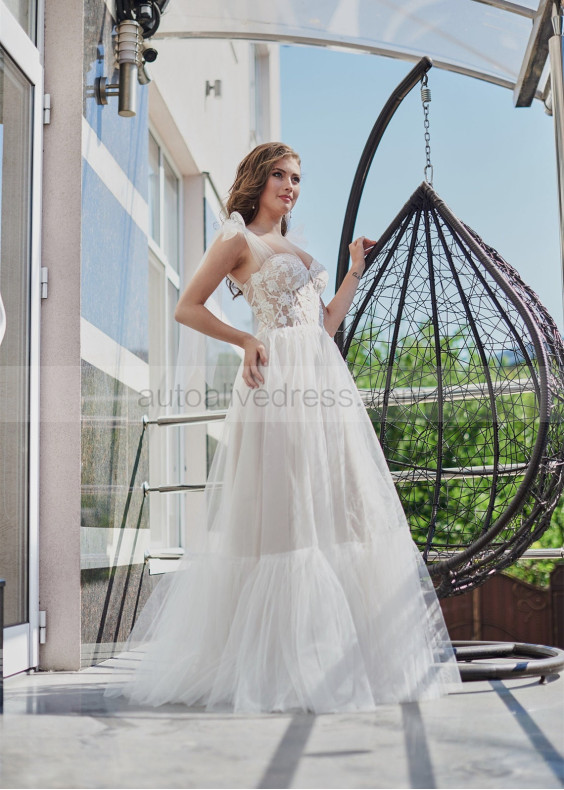 Sexy Beaded Lace Tulle Rustic Wedding Dress